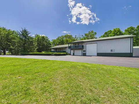 Exterior - 8052 E Ash Rd, Bloomfield, IN 47424 photo 15 of 15