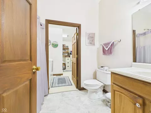 Bath - 8052 E Ash Rd, Bloomfield, IN 47424 photo 2 of 2