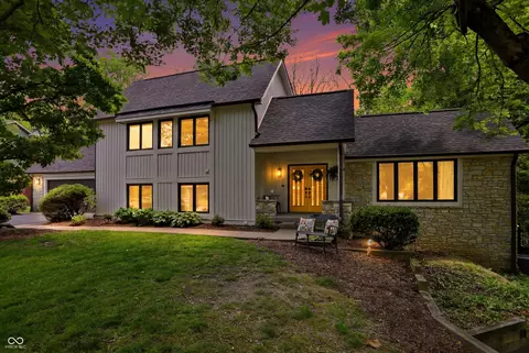 755 Round Ct, Zionsville, IN 46077