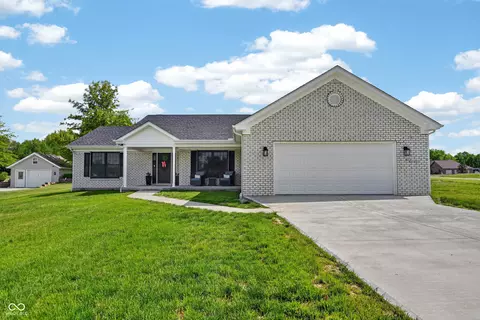 1415 NE Santee Dr, Greensburg, IN 47240