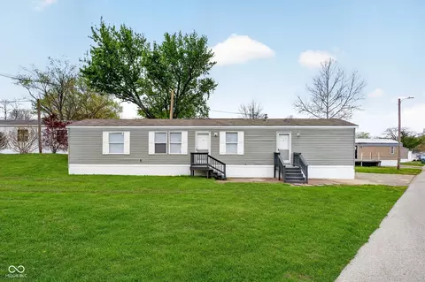 154 Echo Lk E, Mooresville, IN 46158