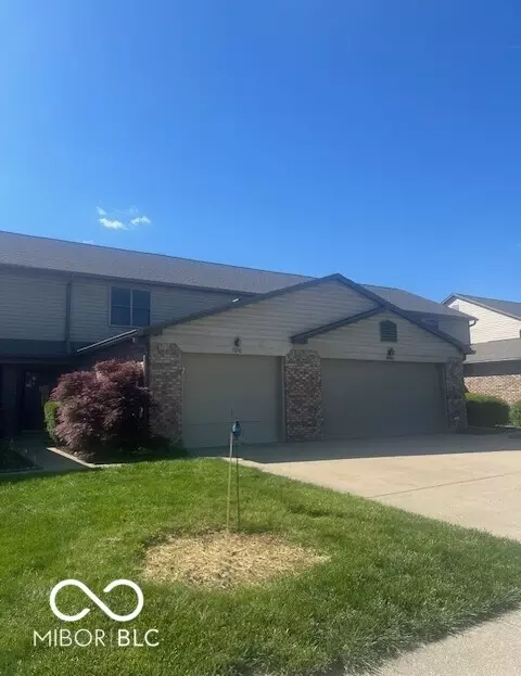 9242 Sea Pine Ln, Indianapolis, IN 46250