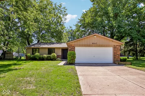 8047 Pebble Creek Ct, Indianapolis, IN 46268