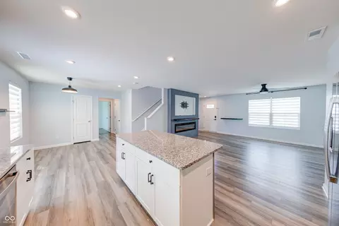 Entry Way - 9758 Oak Grove Dr, Pendleton, IN 46064 photo 1 of 2