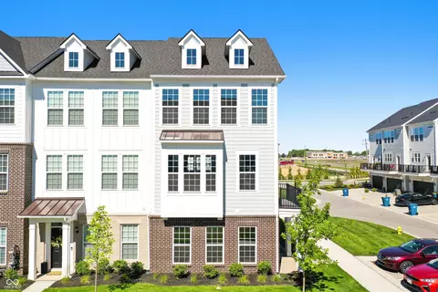 14579 Elsmere Ln, Carmel, IN 46074