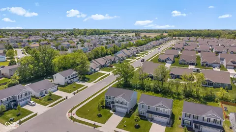 View/Area - 9760 Oakgrove Dr, Pendleton, IN 46064 photo 4 of 16