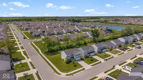 View/Area - 9760 Oakgrove Dr, Pendleton, IN 46064 photo 6 of 16