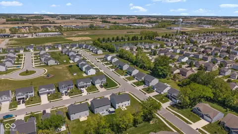 View/Area - 9760 Oakgrove Dr, Pendleton, IN 46064 photo 13 of 16