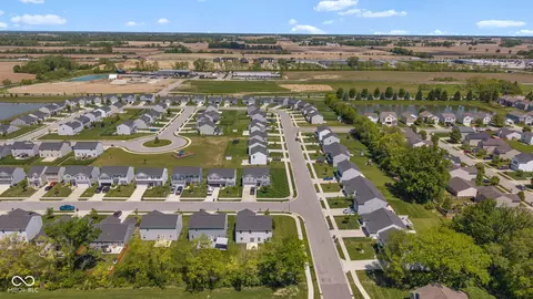 View/Area - 9760 Oakgrove Dr, Pendleton, IN 46064 photo 11 of 16