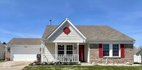 11266 Spring Blossom Ln, Fishers, IN 46038