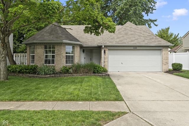7496 Wood Ct, Fishers, IN 46038