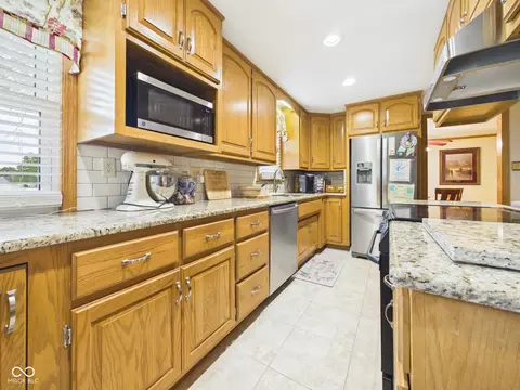 Kitchen - 900 Maple St, Middletown, IN 47356 photo 1 of 3