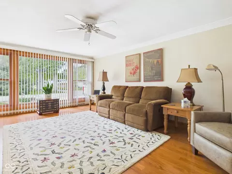 Living - 900 Maple St, Middletown, IN 47356 photo 1 of 6