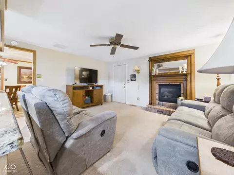 Living - 900 Maple St, Middletown, IN 47356 photo 6 of 6