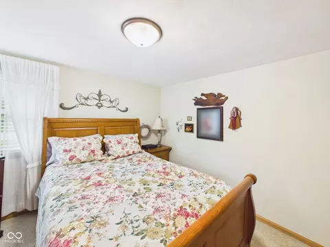 Bedroom - 900 Maple St, Middletown, IN 47356 photo 6 of 9