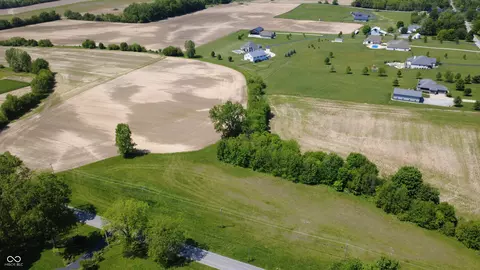 6050 W Smokey Row Rd, Greenwood, IN 46143