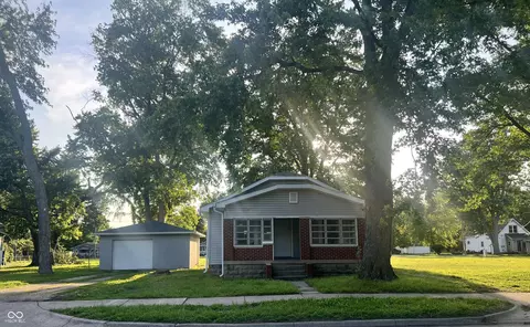 1732 N 25th St, Terre Haute, IN 47804
