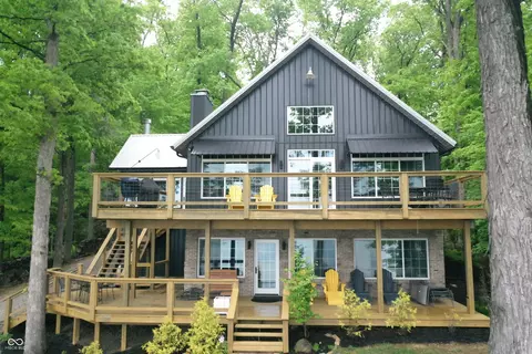 9421 E Dogwood Dr, Rockville, IN 47872