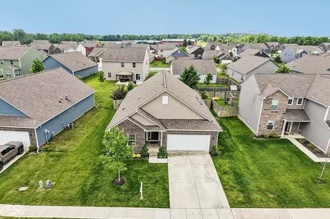 View/Area - 6627 Mayapple Dr, Pendleton, IN 46064 photo 3 of 4
