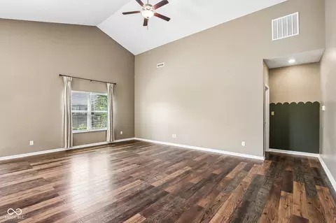 Living - 6627 Mayapple Dr, Pendleton, IN 46064 photo 4 of 4