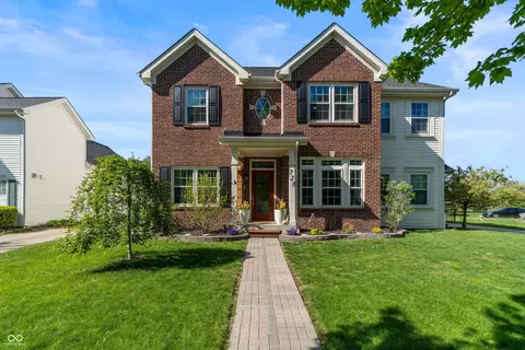 728 Stockbridge Dr, Westfield, IN 46074