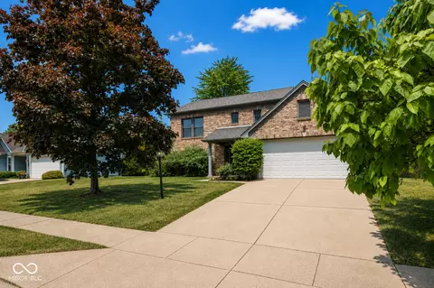 5635 Arabian Ct, Indianapolis, IN 46228