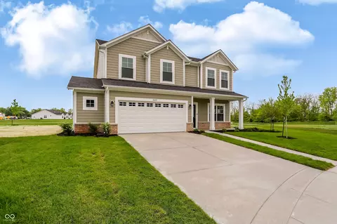 Exterior - 8609 Meadowlands Ct, Plainfield, IN 46168 photo 2 of 4