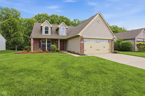 10632 Ashview Dr, Fishers, IN 46038