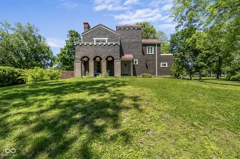 730 W 6th St, Seymour, IN 47274