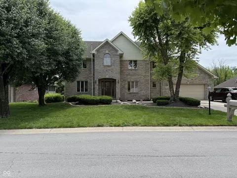 4847 Myrtle Ln, Greenwood, IN 46142