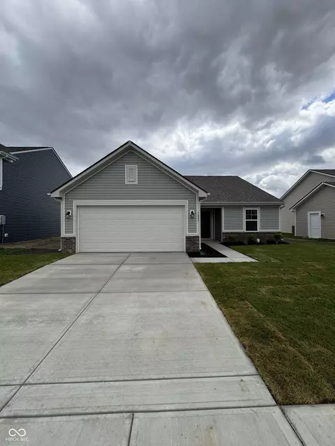 1483 Hardwood Dr, Sheridan, IN 46069