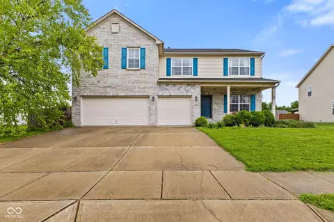 2845 Sleeping Ridge Way, Indianapolis, IN 46217