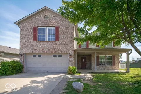 2897 Sentiment Ln, Greenwood, IN 46143