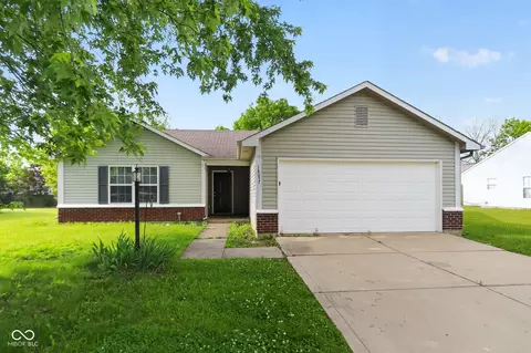 18057 Sanibel Cir, Noblesville, IN 46062