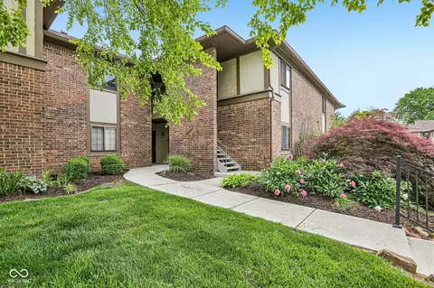 2222 Rome Dr #B, Indianapolis, IN 46228