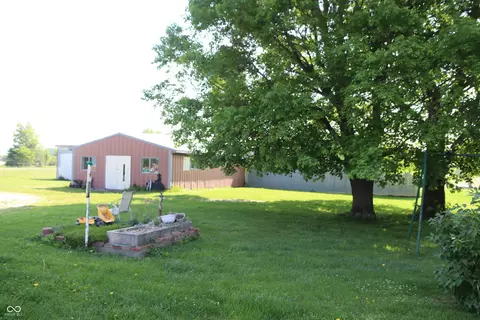 10259 N 400 E, Pendleton, IN 46064 photo 2