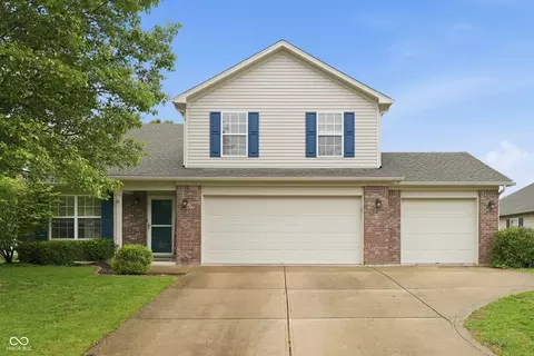 16959 Tree Top Ct, Noblesville, IN 46062