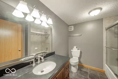 Bath - 7018 S 650 W, Pendleton, IN 46064 photo 5 of 6