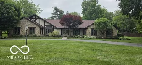 4833 Briarwood Trl, Carmel, IN 46033