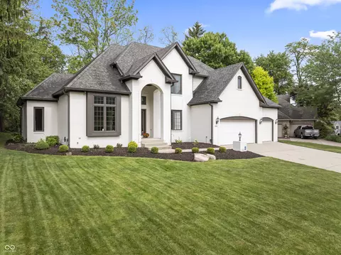 8956 Admirals Bay Dr, Indianapolis, IN 46236