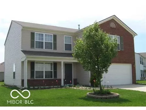 5567 Washington Ave, Bargersville, IN 46106
