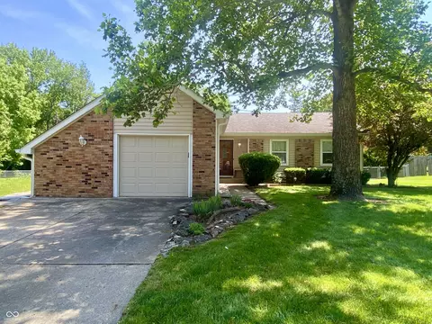 7749 Venetian Way, Indianapolis, IN 46217