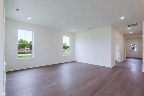 Living - 2901 Piper Pl, Plainfield, IN 46168 photo 2 of 3