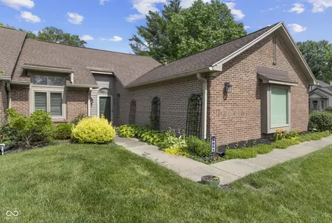 8951 Pennwood Ct, Indianapolis, IN 46240