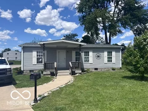 620 Pearl St, Whiteland, IN 46184