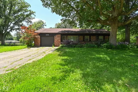 318 Kirk Dr W, Indianapolis, IN 46234