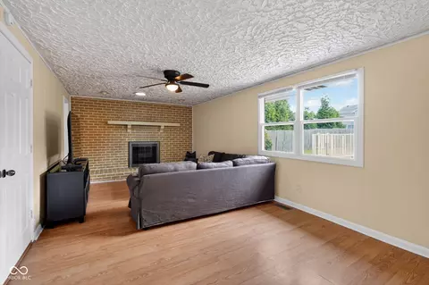 Living - 209 Ann Ave, Pendleton, IN 46064 photo 1 of 1