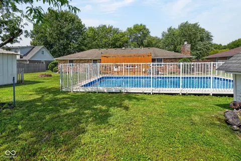Exterior - 209 Ann Ave, Pendleton, IN 46064 photo 5 of 8
