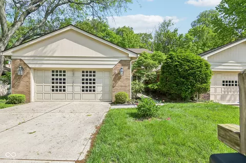 5214 Fawn Hill Ct, Indianapolis, IN 46226