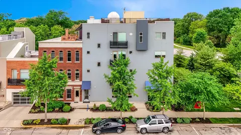 1030 Jackson St, Columbus, IN 47201